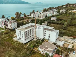 Prodej bytu 2+kk, Radhimë, 74 m2