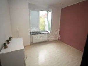Pronájem bytu 2+kk, Praha - Strašnice, Ke Strašnické, 36 m2