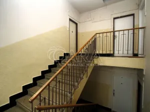 Pronájem bytu 2+kk, Praha - Strašnice, Ke Strašnické, 36 m2