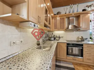 Prodej podílu 1/2 bytu 3+1, Králíky, 5. května, 130 m2