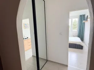 Prodej bytu 2+kk, Praha, Bazovského, 42 m2