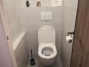 Prodej bytu 2+kk, Praha, Bazovského, 42 m2