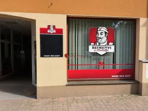 Pronájem obchodního prostoru, Litvínov - Horní Litvínov, náměstí Míru, 38 m2