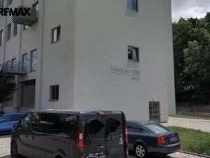 Pronájem garážového stání, Třebíč - Borovina, Tomáše Bati, 13 m2
