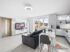 Pronájem bytu 3+kk, Chrášťany, Oranžová, 72 m2