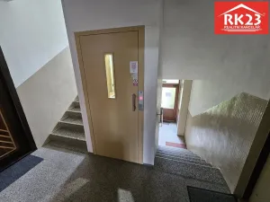 Prodej bytu 2+1, Mariánské Lázně, Kubelíkova, 64 m2