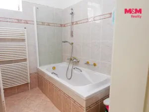 Prodej atypického bytu, Orlová - Město, Fr. Palackého, 140 m2