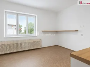 Pronájem bytu 1+kk, Praha - Březiněves, Na hlavní, 30 m2