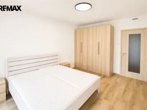 Pronájem bytu 3+kk, Praha - Hloubětín, Poděbradská, 70 m2