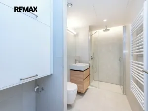 Prodej bytu 2+kk, Praha - Radlice, U Komína, 41 m2
