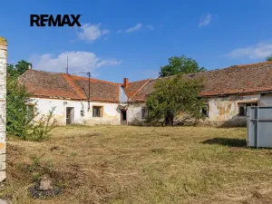 Prodej zemědělského objektu, Počedělice, 2500 m2