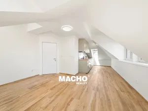Pronájem bytu 2+kk, Mníšek pod Brdy, 5. května, 53 m2