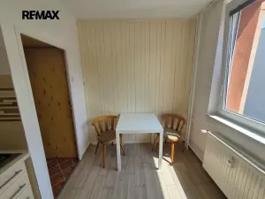 Pronájem bytu 1+1, Rosice, Komenského náměstí, 31 m2