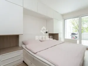 Prodej bytu 4+kk, Praha - Horní Měcholupy, Hornoměcholupská, 140 m2