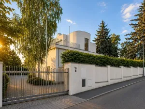 Pronájem vily, Praha, 1200 m2