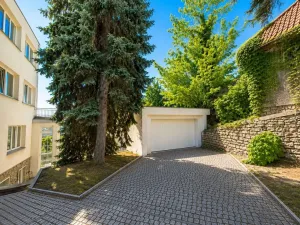 Pronájem vily, Praha, 1200 m2