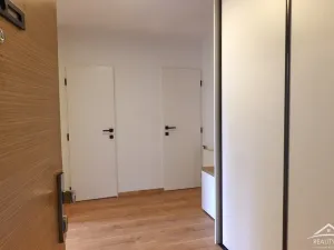 Pronájem bytu 1+kk, Jihlava, Kainarova, 42 m2
