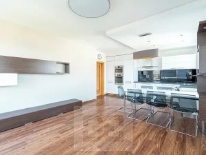Pronájem bytu 3+kk, Praha - Velká Chuchle, Mrkosova, 70 m2