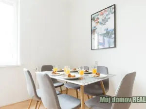Pronájem bytu 2+1, Praha - Holešovice, Dělnická, 49 m2
