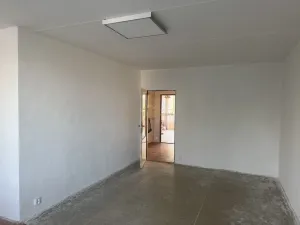 Prodej bytu 3+1, Praha, Kukelská, 76 m2