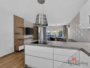 Pronájem bytu 2+kk, Praha - Modřany, Rorýsová, 66 m2