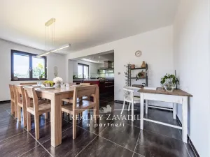 Prodej rodinného domu, Ráby, 475 m2
