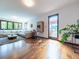 Prodej rodinného domu, Ráby, 475 m2