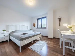 Prodej rodinného domu, Ráby, 475 m2