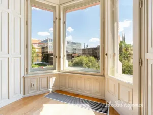 Pronájem bytu 3+kk, Praha - Nové Město, Na Moráni, 94 m2