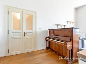 Pronájem bytu 3+kk, Praha - Nové Město, Na Moráni, 94 m2