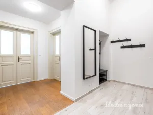 Pronájem bytu 3+kk, Praha - Nové Město, Na Moráni, 94 m2