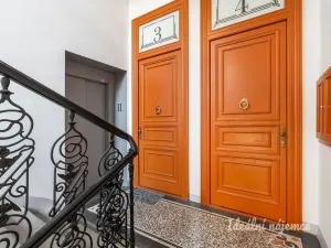 Pronájem bytu 3+kk, Praha - Nové Město, Na Moráni, 94 m2