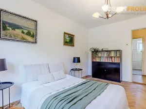 Prodej bytu 2+1, Praha - Bubeneč, Ve struhách, 48 m2