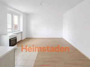 Pronájem bytu 1+kk, Karviná - Nové Město, Brožíkova, 28 m2