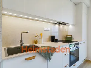 Pronájem bytu 3+1, Praha - Holešovice, Vrbenského, 62 m2
