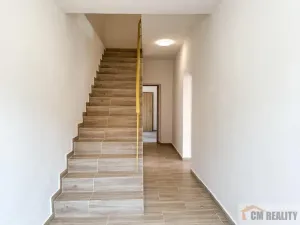 Prodej rodinného domu, Seloutky, 182 m2