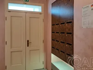 Pronájem bytu 2+kk, Praha - Nusle, Boleslavova, 43 m2