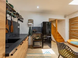 Prodej rodinného domu, Hluboké Mašůvky, 80 m2