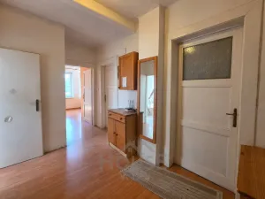 Prodej vícegeneračního domu, Praha, Hejtmanská, 275 m2