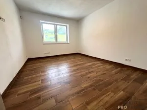 Pronájem rodinného domu, Šardice, 172 m2