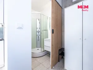 Pronájem obchodního prostoru, Praha - Hlubočepy, Pražského, 14 m2