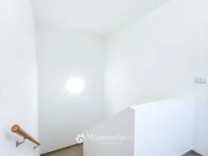 Pronájem bytu 2+kk, Znojmo, Růžičkova, 38 m2
