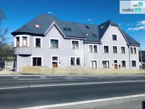 Pronájem bytu 2+kk, Praha - Hrdlořezy, Českobrodská, 35 m2