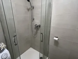 Pronájem bytu 1+kk, Zlín - Malenovice, Hřebíčkova, 38 m2