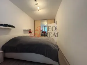 Pronájem bytu 2+kk, Praha - Troja, Hnězdenská, 56 m2