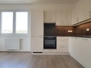 Pronájem bytu 3+kk, Praha - Vysočany, Svatošových, 72 m2