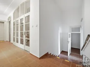 Pronájem kanceláře, Jaroměř, nám. Československé armády, 137 m2