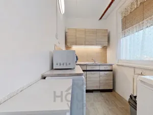 Prodej bytu 1+1, Praha - Háje, Matúškova, 30 m2