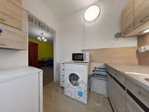 Prodej bytu 1+1, Praha - Háje, Matúškova, 30 m2