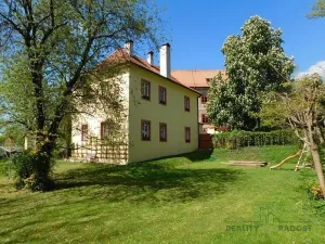 Prodej obchodního prostoru, Dobříš, Vargač, 1600 m2